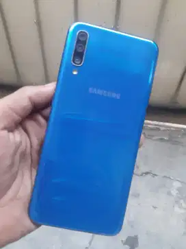 Samsung a50 6/128gb