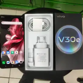 Second vivo v30e like new ram 8/256 perlengkapan fullset ori
