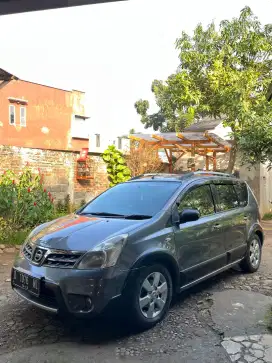 Nissan livina xgear 2010