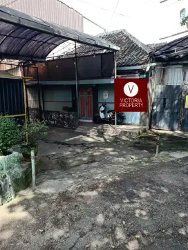 Jual Rumah Pinggir Jalan Raya Lengkong Besar dekat UNPAS, Bandung.