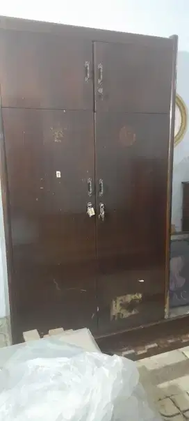 Ranjang kayu jati dan lemari pakaian