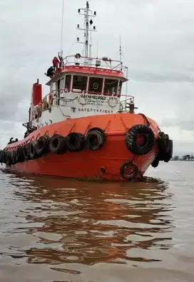 Di jual tugboat mesin Caterpilar 2x1280 hp tahun 2006
