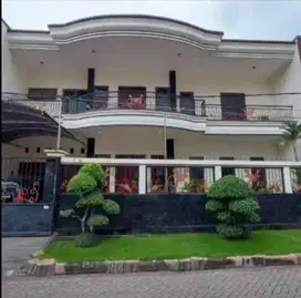 DIJUAL RUMAH MEWAH DARMO HILL SIAP HUNI