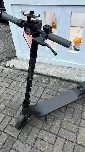 Xiomi scooter 4 lite gen 2nd like new