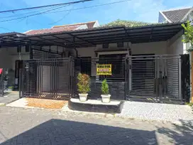 Rumah luas 119 m2, harga 900 juta di Puri Teratai, Buduran, Sidoarjo