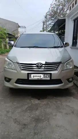 Innova G AT Bensin 2012