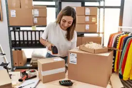 LOWONGAN PEKERJAAN STAFF PACKING BARANG ONLINE SHOP