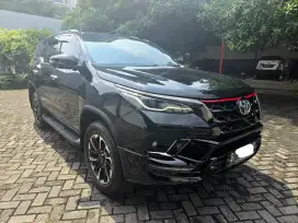 Dijual Toyota Fortuner VRZ TRD (4x2) AT 2021