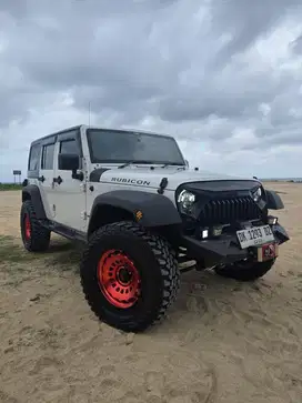JEEP WRANGLER RUBICON 3.6 PENTASTAR THN 2012 ASLI SUPER