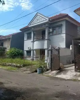 Dijual atau  Disewakan New Azalea Panakkukang 15X25X2,5Lti 5 Kmr 3 WC