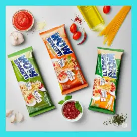 1 renceng ( 5 bungkus ) wow spageti bolognese carbonara aglio