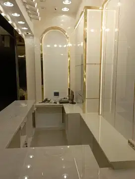 Tukang kayu hpl atau fuco