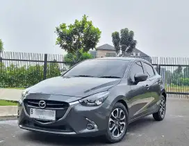 Mazda 2 R 1.5 AT 2019/2020 Super Low mulus sangat Terawat Istimewa!!