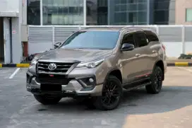 ‼️Dp 25jt‼️ Toyota Fortuner VRZ TRD 2.4 Diesel AT 2020 Kick Sensor