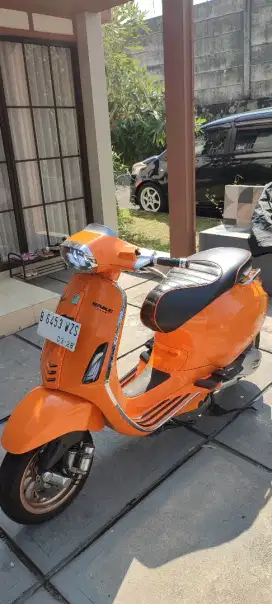 Vespa Sprint Oren 155