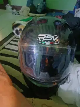 Jual Helm mulus  da dent dan gak jatuh jua setelah hrg baru
