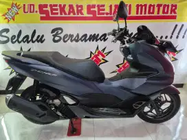 Pcx 160 cbs iss keyless 2024 istimewa