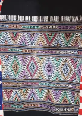 Rok Lilit Tenun Bangkok