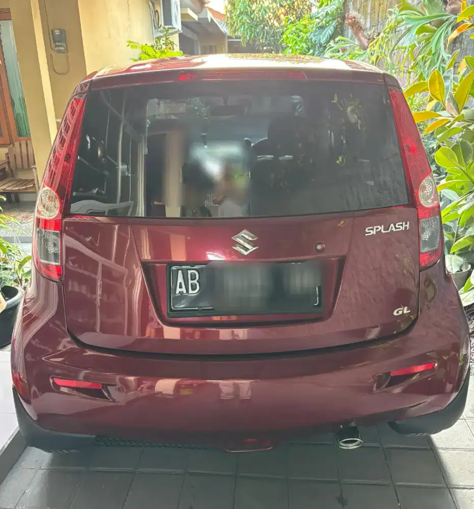 Suzuki Splash GL Merah 2010 M/T