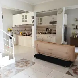 Dijual Rumah Cirendeu 4 Kamar Posisi Pojok