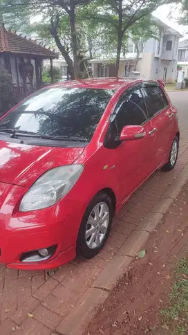 Toyota Yaris E a/t 2011