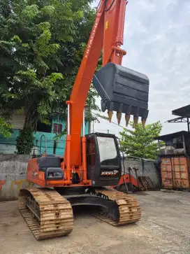 Excavator hitachi zaxis 200 2012 full elektrik