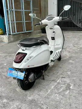 Sprint putih deva motor