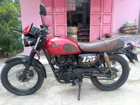 Kawasaki w175 cafe