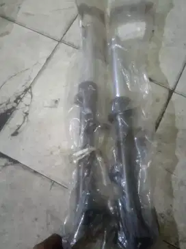 Shockbreaker depan