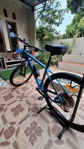 SEPEDA MTB UNITED DETROIT 4.1