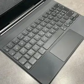 Magickeyboard ipad 11inch