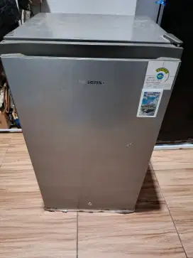 Kulkas hisense 1 pintu