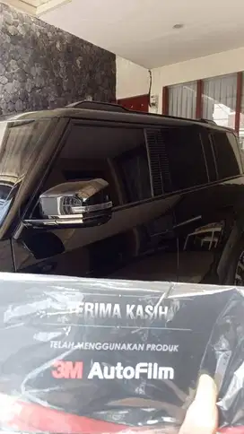 Kaca film panggilan untuk pemasangan Mobil dan Gedung