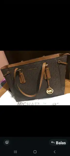 di jual tas michael kors voyager