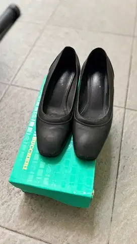 sepatu Buccheri size 40 (kulit asli)