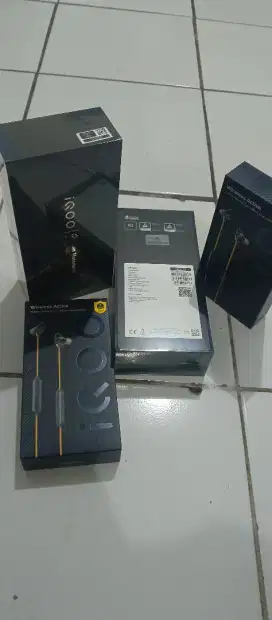 iqoo 13 5G 16/512 Baru Garansi Resmi