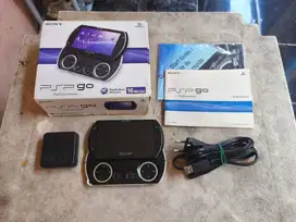 Playstation Portable PSP Go Black 16GB Fullset Full Game 10