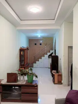 Disewakan rumah full furnish  nyaman dan strategis