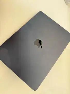 Macbook Air M2 13 inch RAM 8Gb SSD 256 Gb