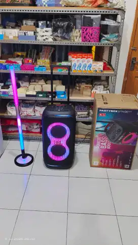 Jbl Partybox 320 portabel bluetooth karaoke speaker by Harman Kardon