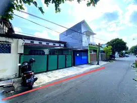 Rumah di kota barat purwosari Laweyan lokasi strategis pinggir jalan