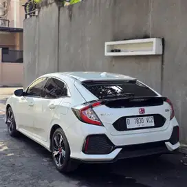 LOW KM // HONDA CIVIC E HB AT 2018