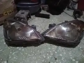 Lampu mobil avanza 2010 ori