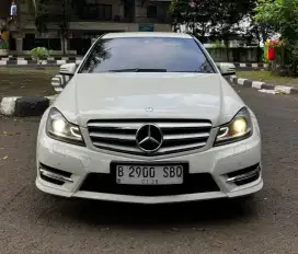 Mercedes Benz C250 Avangarde Putih Terawat Pribadi