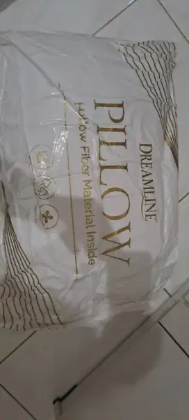 Dreamline bantal hollow fiber putih