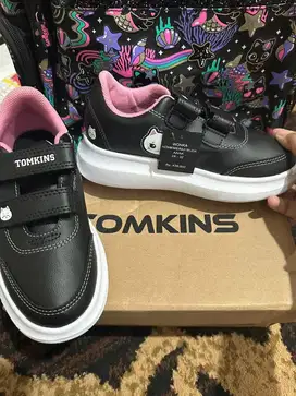 Jual rugi Sepatu anak Tomkins ori uk 31 beli dicounter