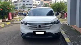 Honda hrv se sensing 2022 putih cash kredit bisa