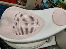 Kursi mandi bayi