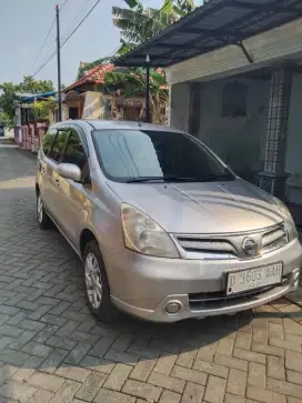 Livina SV 2013 MT