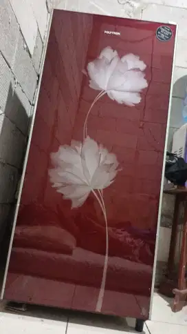Kulkas 1pintu merek polytron masih orisinil